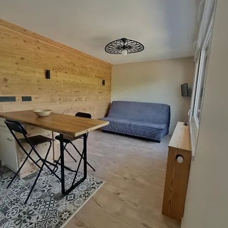 Cozy Getaway Between Mountain 莫里永
