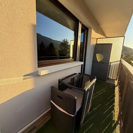 Cozy Getaway Between Mountain Morillon